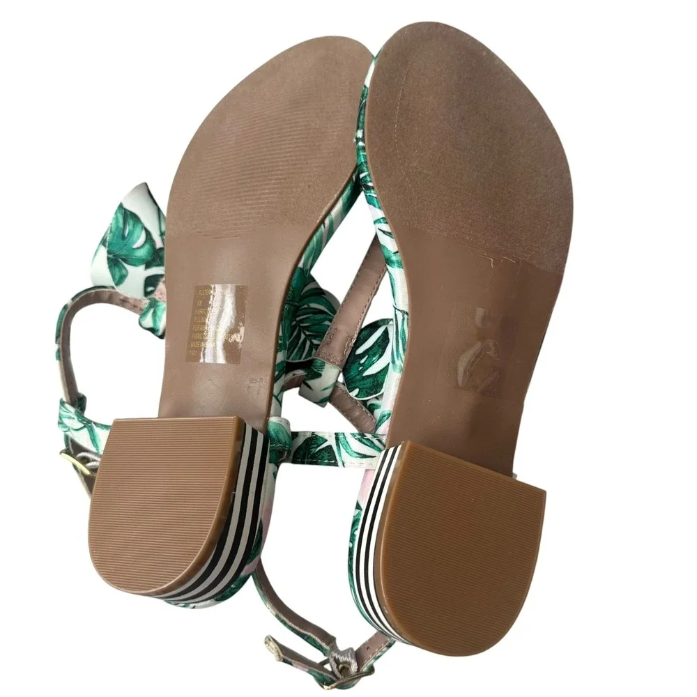 Betsey Johnson Prilla Sandals T-Strap Tropical Palm Multi Color Women's 6 NEW!